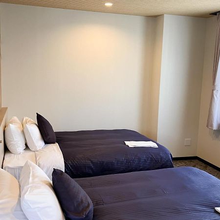 Hotel Livemax Budget Hiratsuka Ekimae Екстер'єр фото