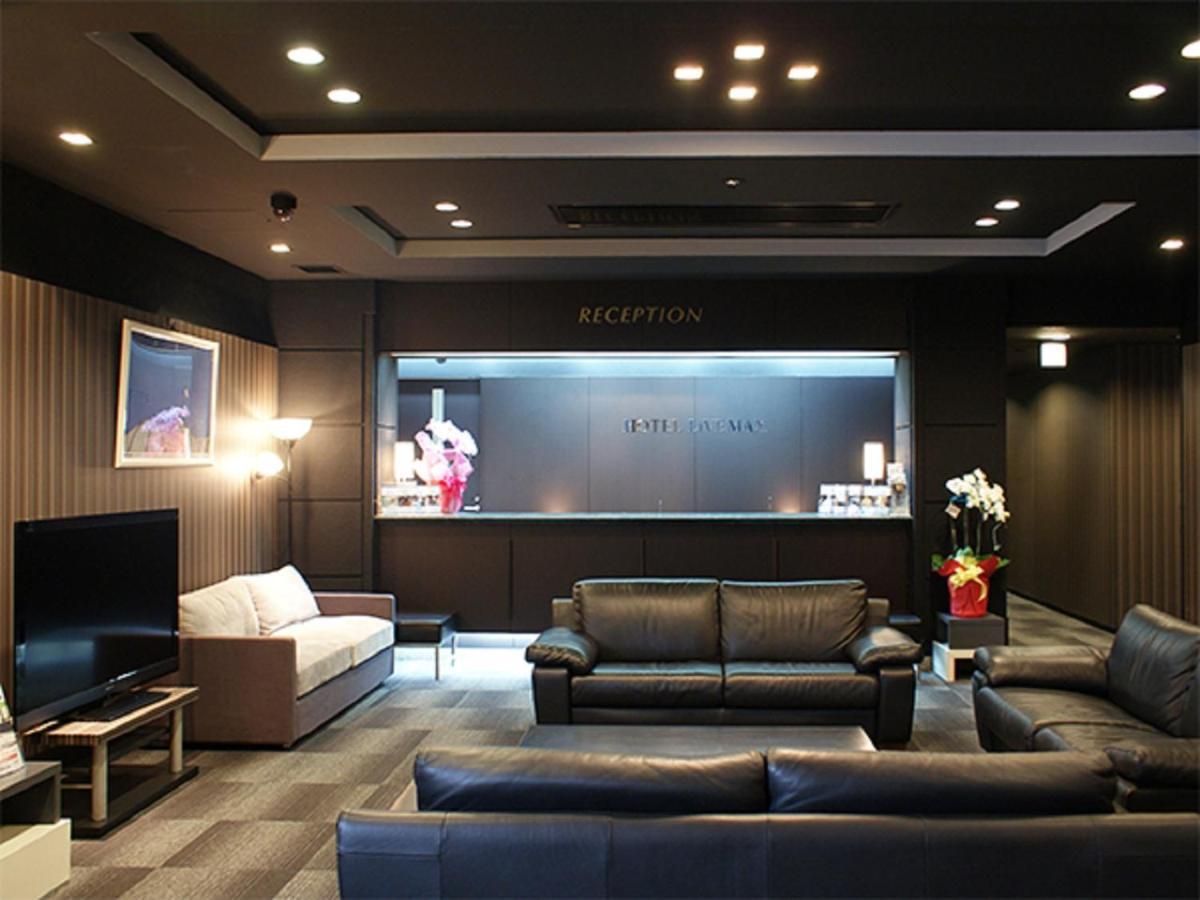 Hotel Livemax Budget Hiratsuka Ekimae Екстер'єр фото