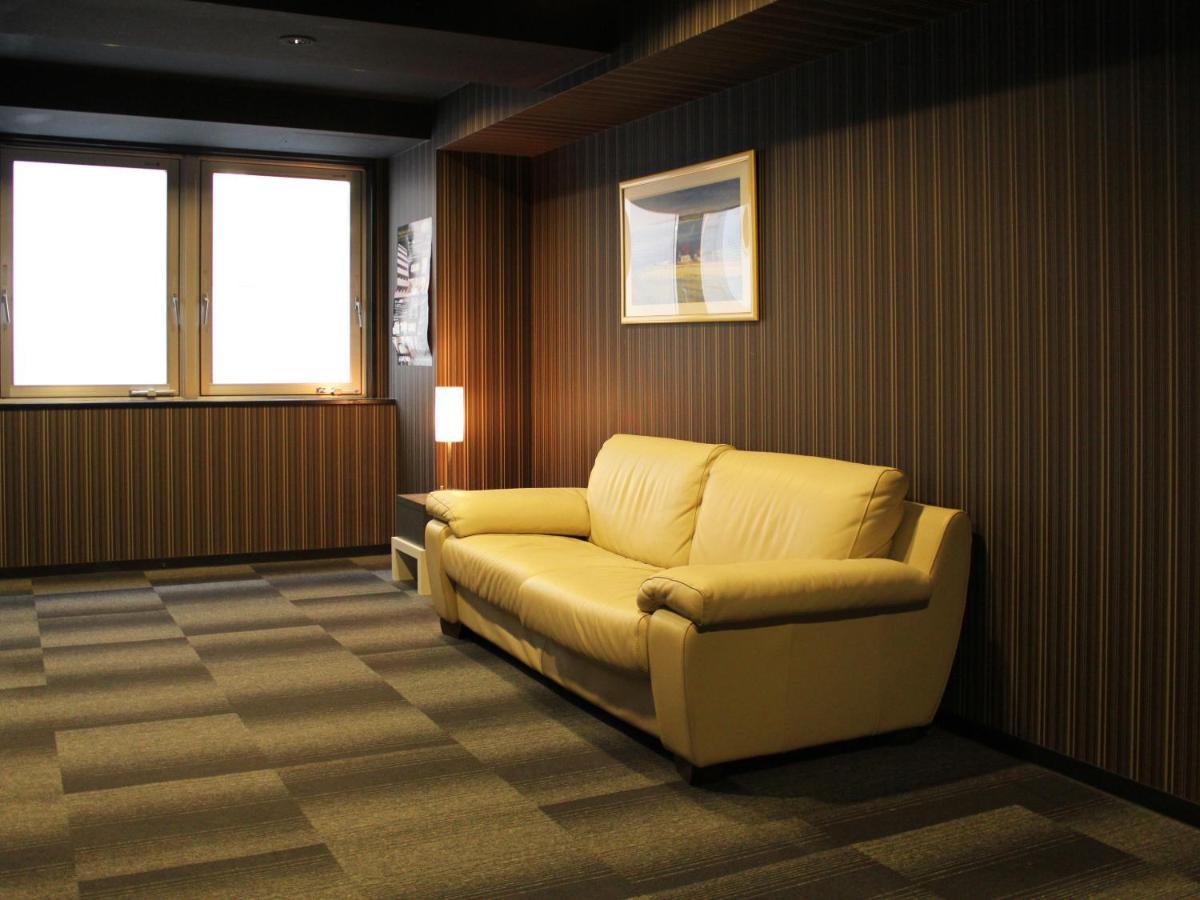 Hotel Livemax Budget Hiratsuka Ekimae Екстер'єр фото