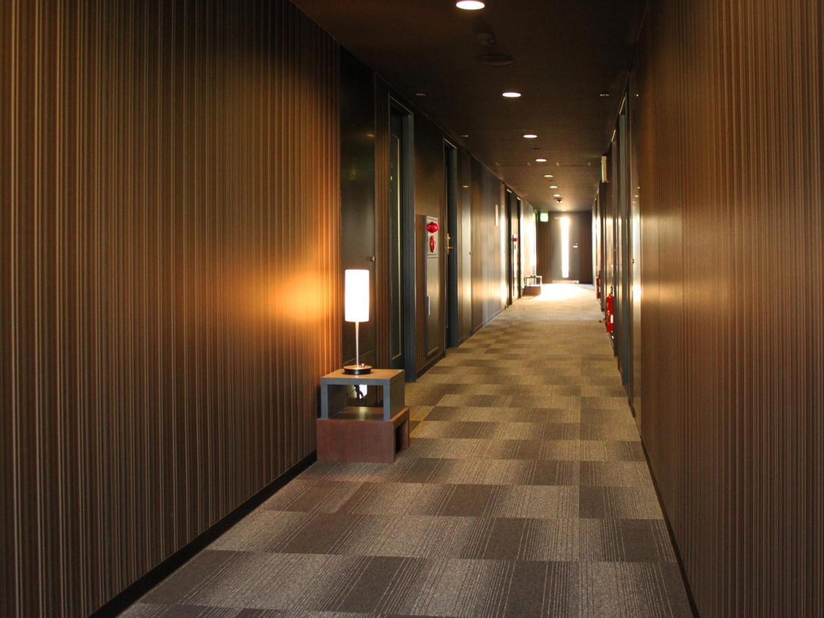 Hotel Livemax Budget Hiratsuka Ekimae Екстер'єр фото